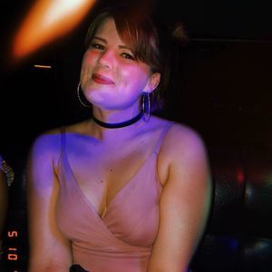 Meet your Posher, Abi